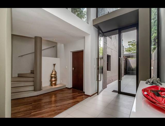4 BEDROOM HOUSE FOR SALE IN KHYBER ROCK